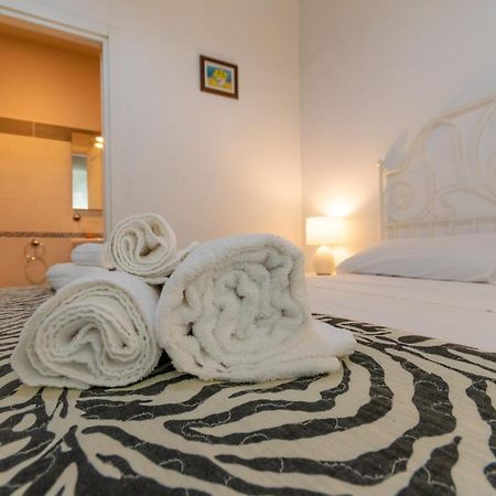 Vercelli Guest House Near San Giovanni Rome Buitenkant foto