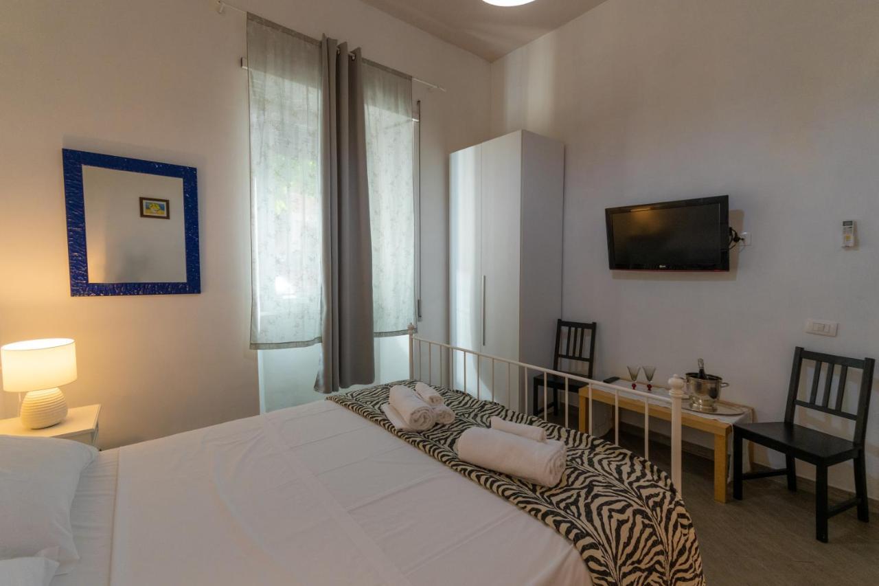 Vercelli Guest House Near San Giovanni Rome Buitenkant foto
