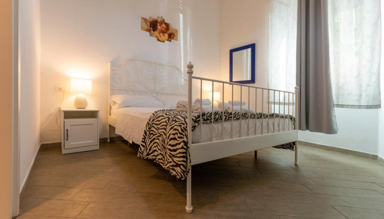 Vercelli Guest House Near San Giovanni Rome Buitenkant foto