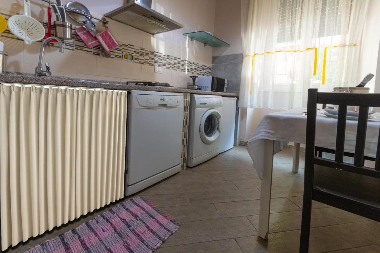 Vercelli Guest House Near San Giovanni Rome Buitenkant foto