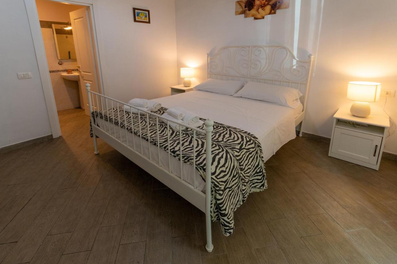 Vercelli Guest House Near San Giovanni Rome Buitenkant foto