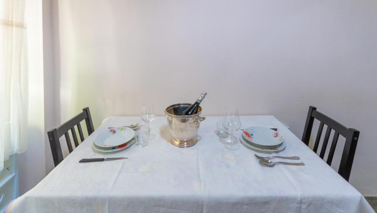 Vercelli Guest House Near San Giovanni Rome Buitenkant foto