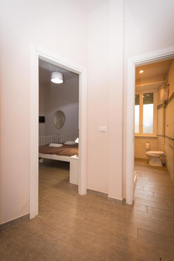 Vercelli Guest House Near San Giovanni Rome Buitenkant foto