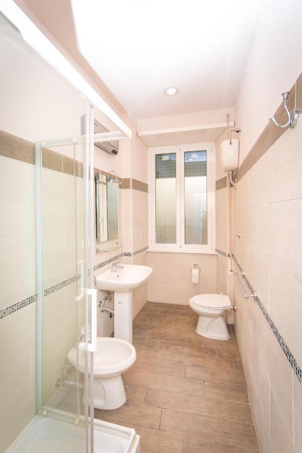 Vercelli Guest House Near San Giovanni Rome Buitenkant foto